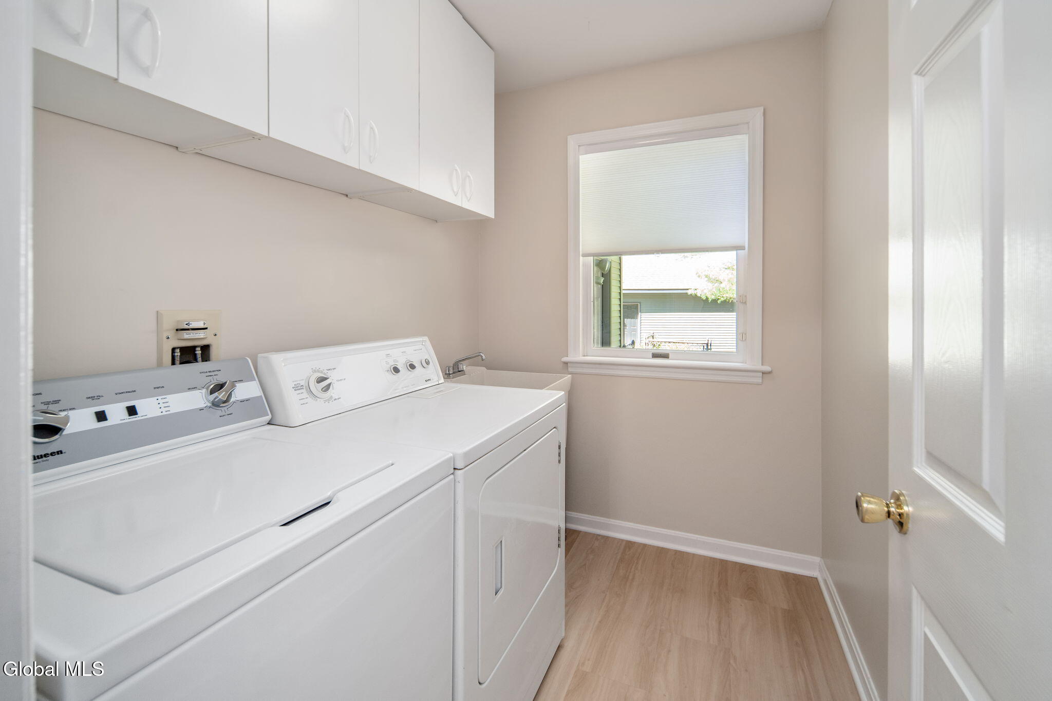 223 Stanford Drive Schenectady NY 12303