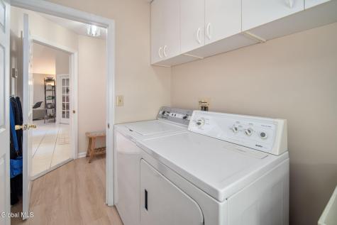 223 Stanford Drive Schenectady NY 12303