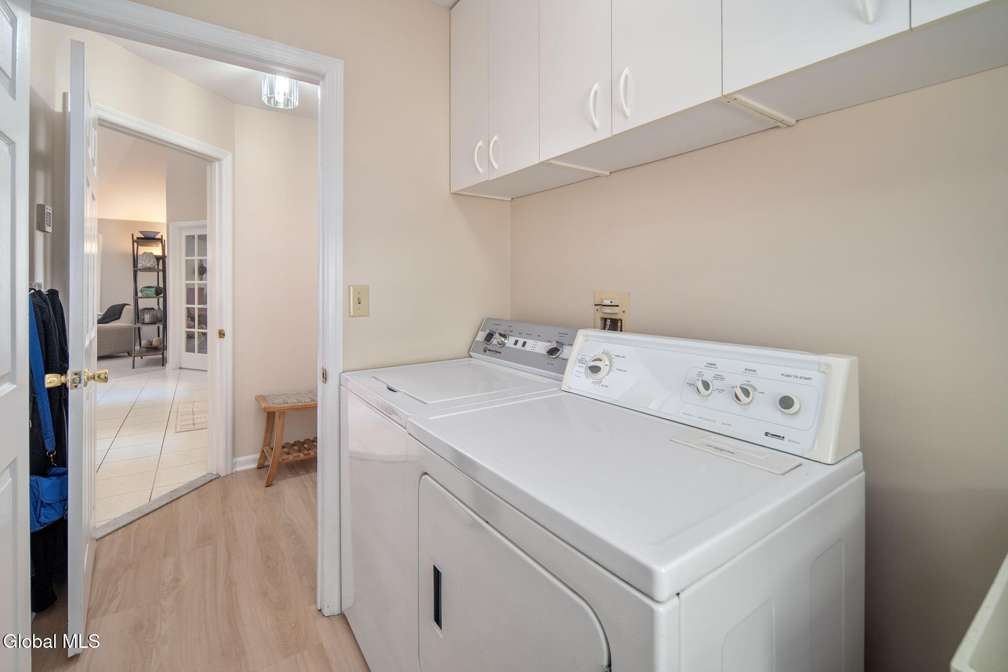 223 Stanford Drive Schenectady NY 12303