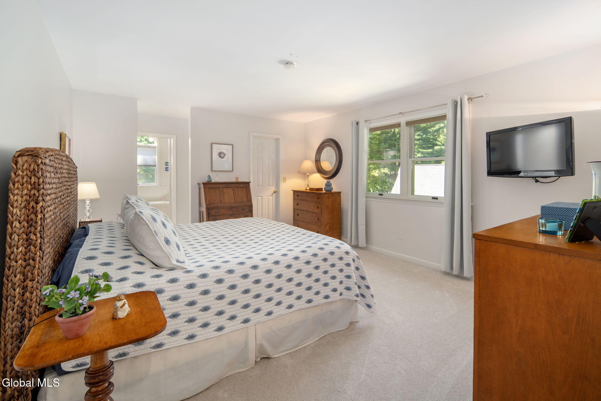 223 Stanford Drive Schenectady NY 12303