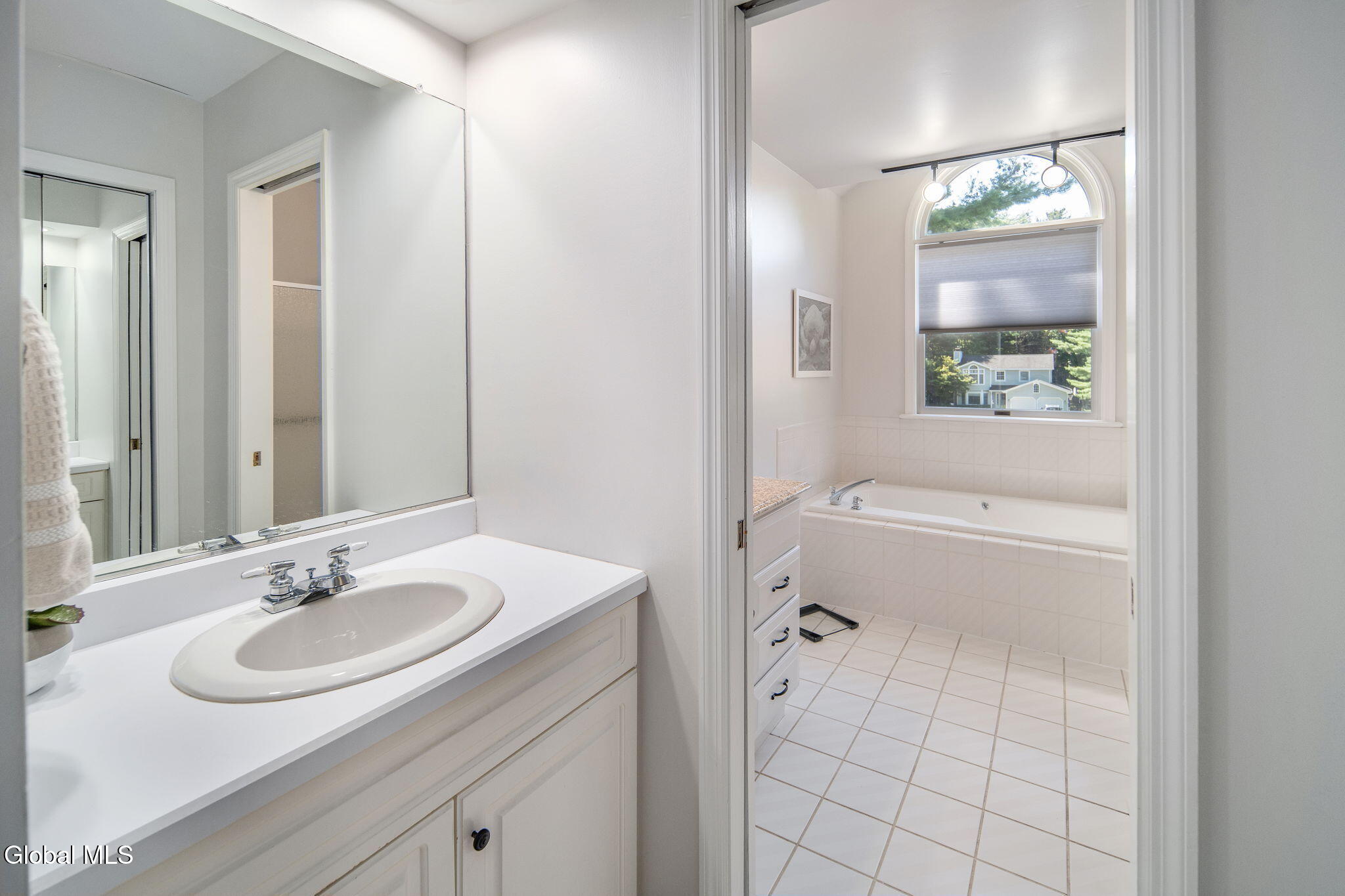 223 Stanford Drive Schenectady NY 12303