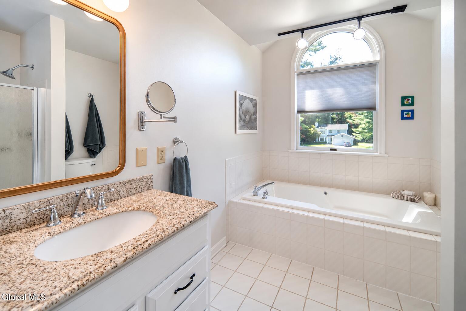 223 Stanford Drive Schenectady NY 12303