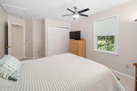 223 Stanford Drive Schenectady NY 12303