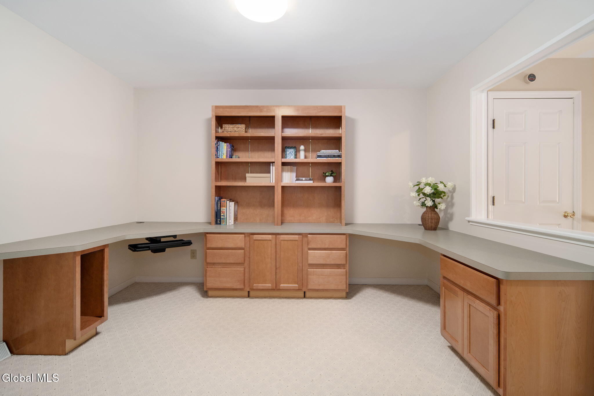 223 Stanford Drive Schenectady NY 12303