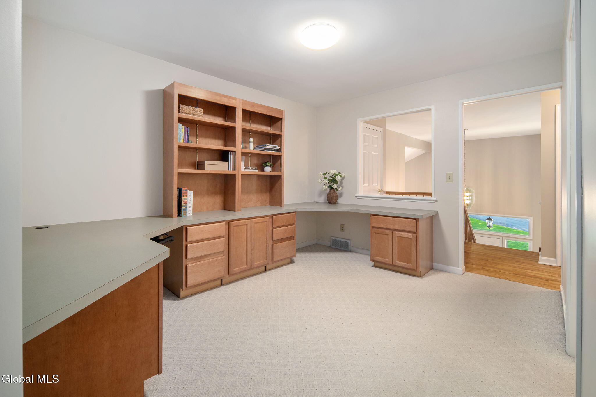 223 Stanford Drive Schenectady NY 12303
