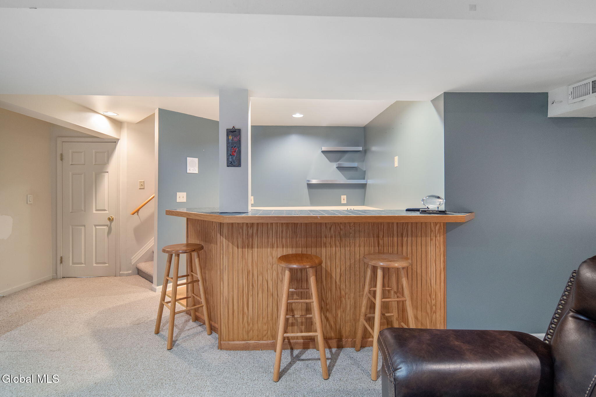 223 Stanford Drive Schenectady NY 12303