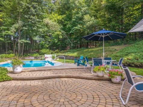 223 Stanford Drive Schenectady NY 12303