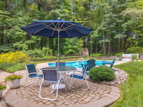 223 Stanford Drive Schenectady NY 12303