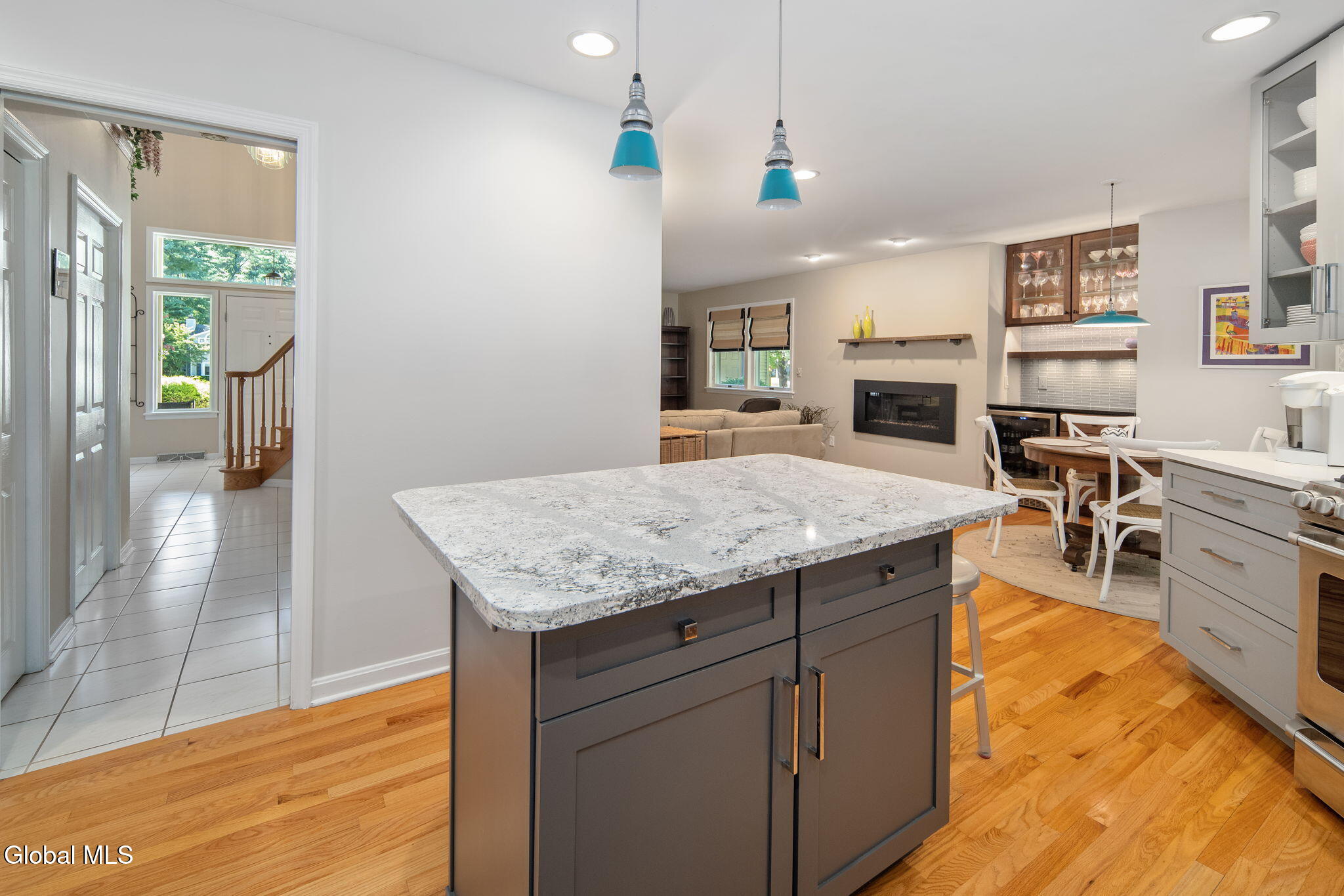 223 Stanford Drive Schenectady NY 12303