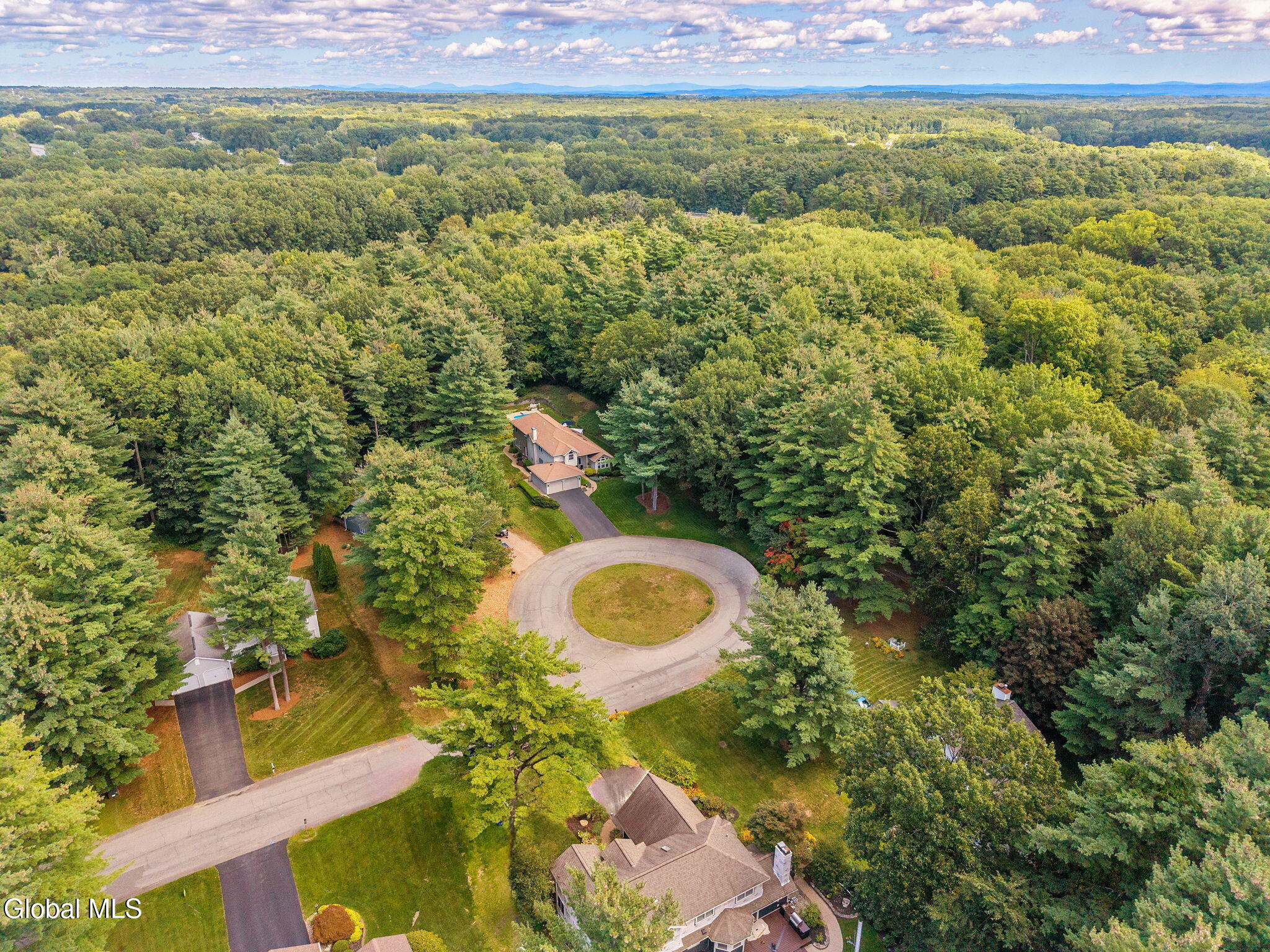 223 Stanford Drive Schenectady NY 12303