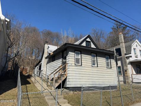 839 5th Street Rensselaer NY 12144