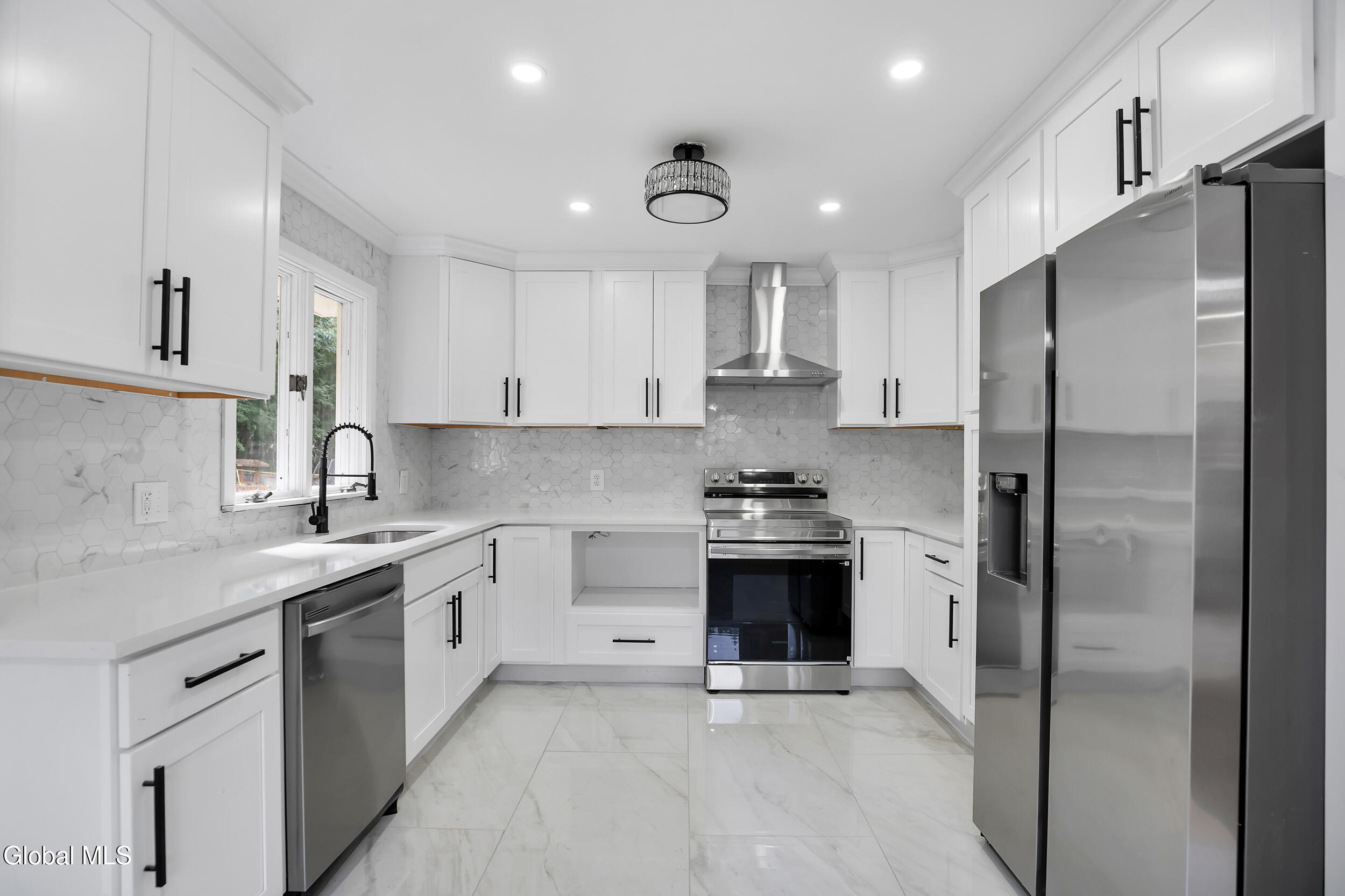 1032 St Jude Drive Schenectady NY 12303