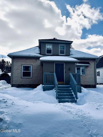 96 6th Avenue Gloversville NY 12078