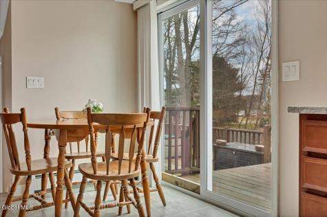 10 Appletree Lane Clifton Park NY 12065