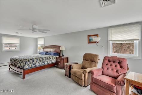 10 Appletree Lane Clifton Park NY 12065