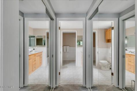 10 Appletree Lane Clifton Park NY 12065