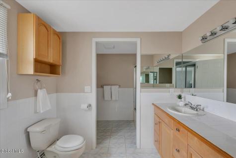 10 Appletree Lane Clifton Park NY 12065