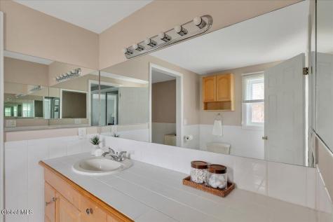 10 Appletree Lane Clifton Park NY 12065