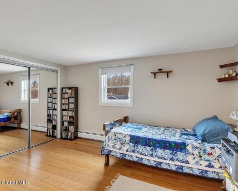 10 Appletree Lane Clifton Park NY 12065