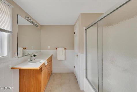 10 Appletree Lane Clifton Park NY 12065