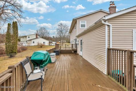 10 Appletree Lane Clifton Park NY 12065
