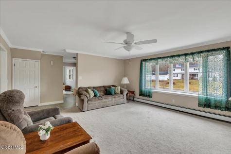 10 Appletree Lane Clifton Park NY 12065