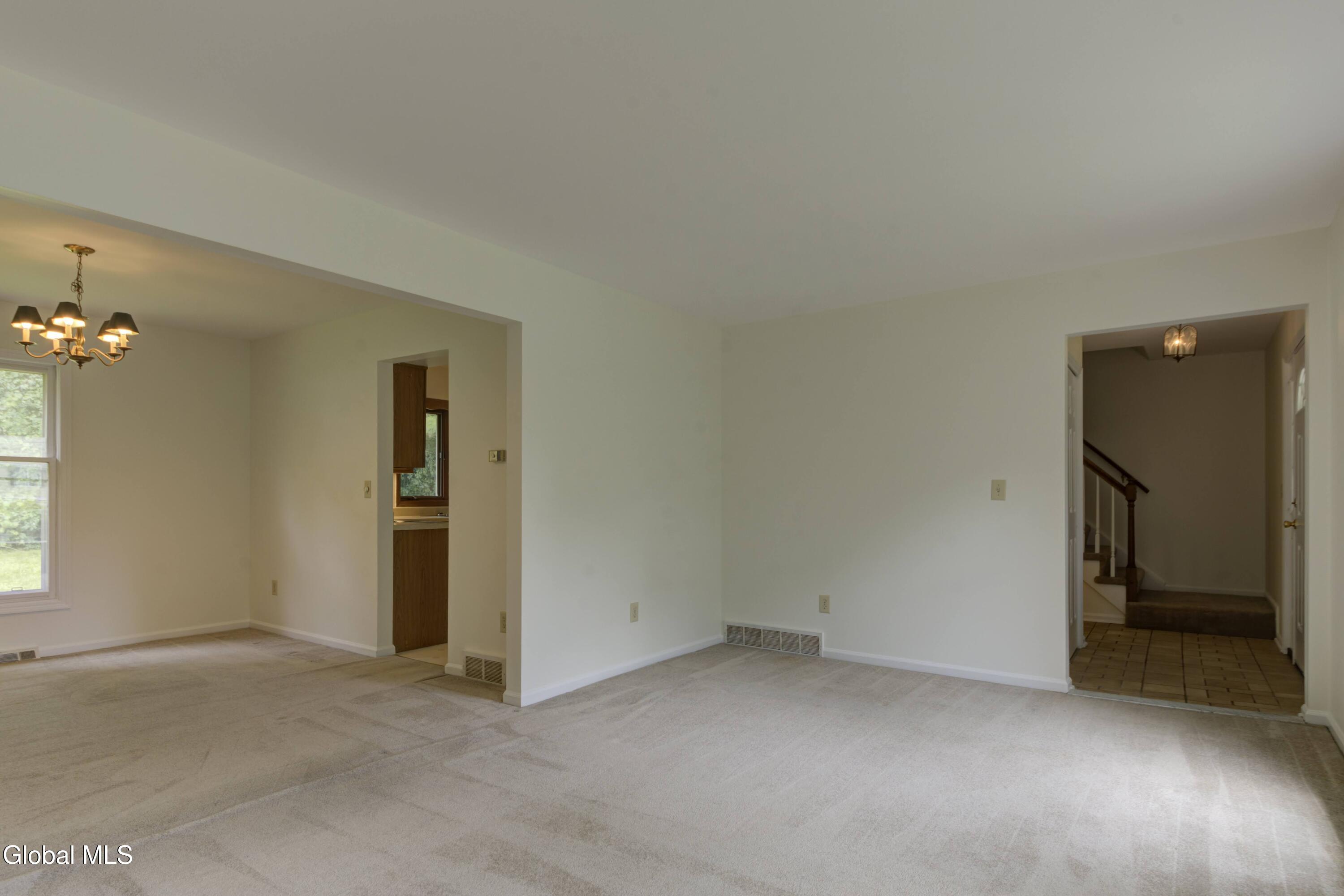 949 Morgan Avenue Niskayuna NY 12309