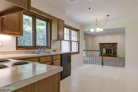 949 Morgan Avenue Niskayuna NY 12309