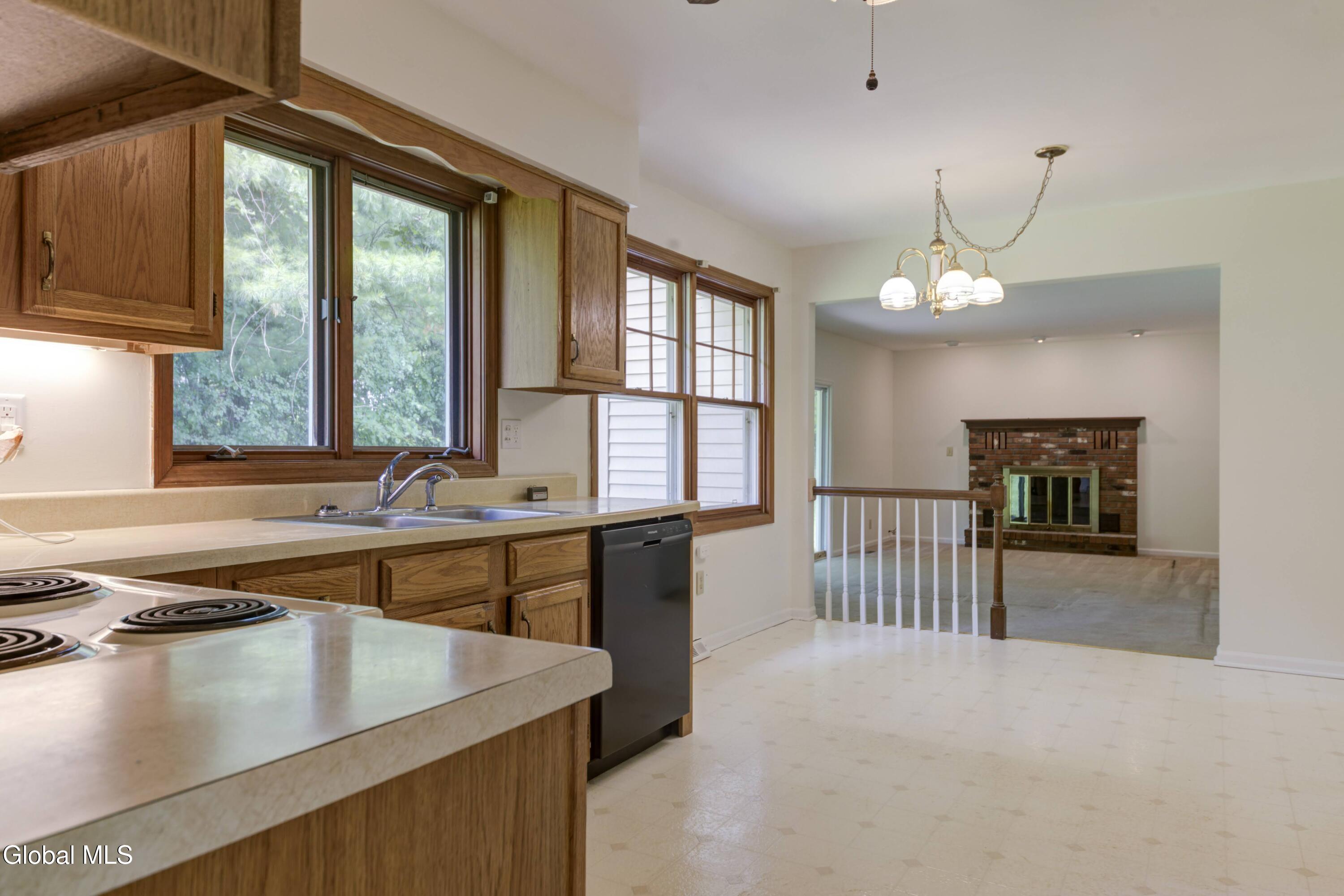 949 Morgan Avenue Niskayuna NY 12309
