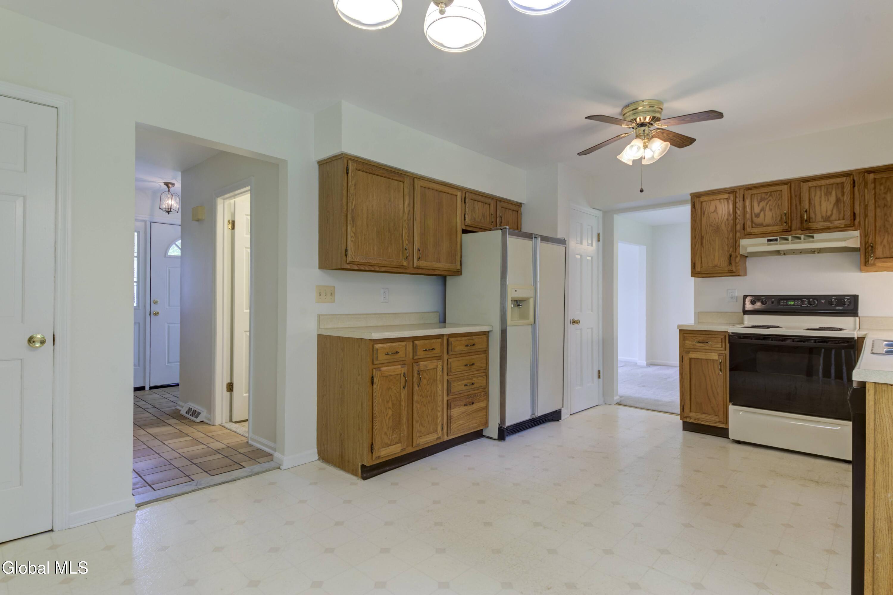 949 Morgan Avenue Niskayuna NY 12309