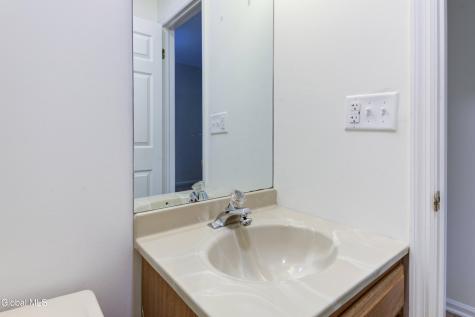 949 Morgan Avenue Niskayuna NY 12309