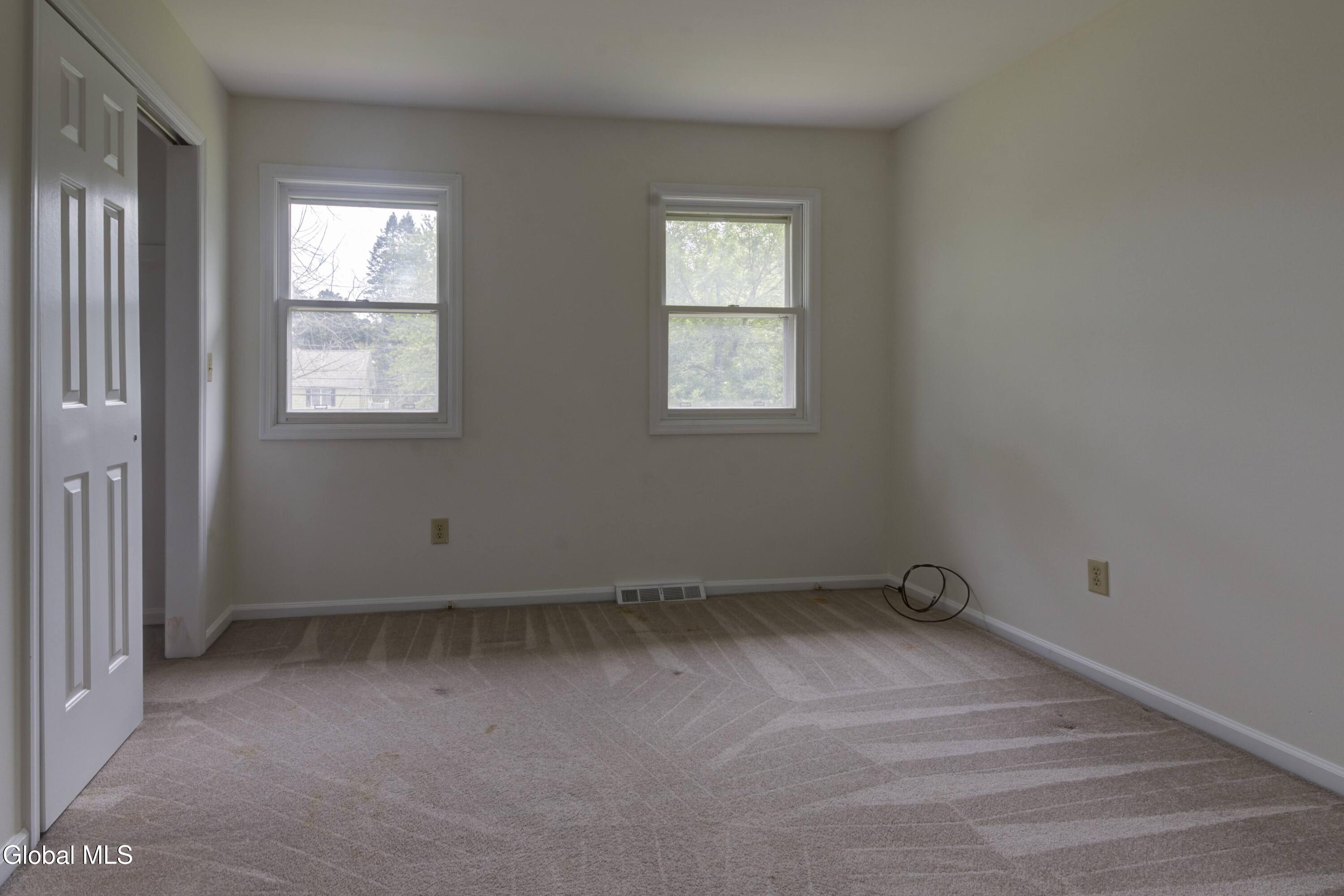 949 Morgan Avenue Niskayuna NY 12309