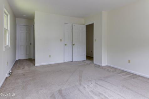 949 Morgan Avenue Niskayuna NY 12309