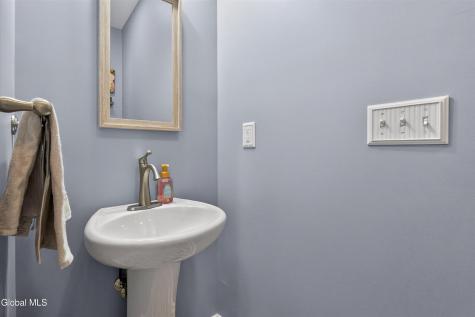 20 Stonebridge Drive Ballston Lake NY 12019