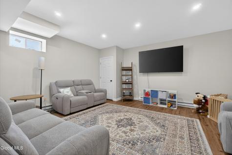 20 Stonebridge Drive Ballston Lake NY 12019