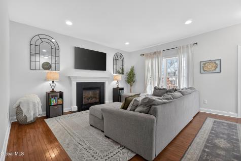 20 Stonebridge Drive Ballston Lake NY 12019