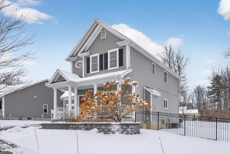 20 Stonebridge Drive Ballston Lake NY 12019