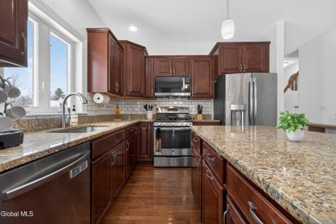 20 Stonebridge Drive Ballston Lake NY 12019