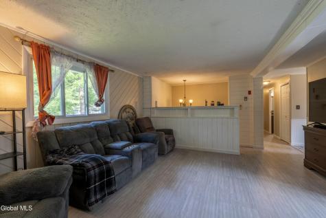 11 Donna Drive Gansevoort NY 12831