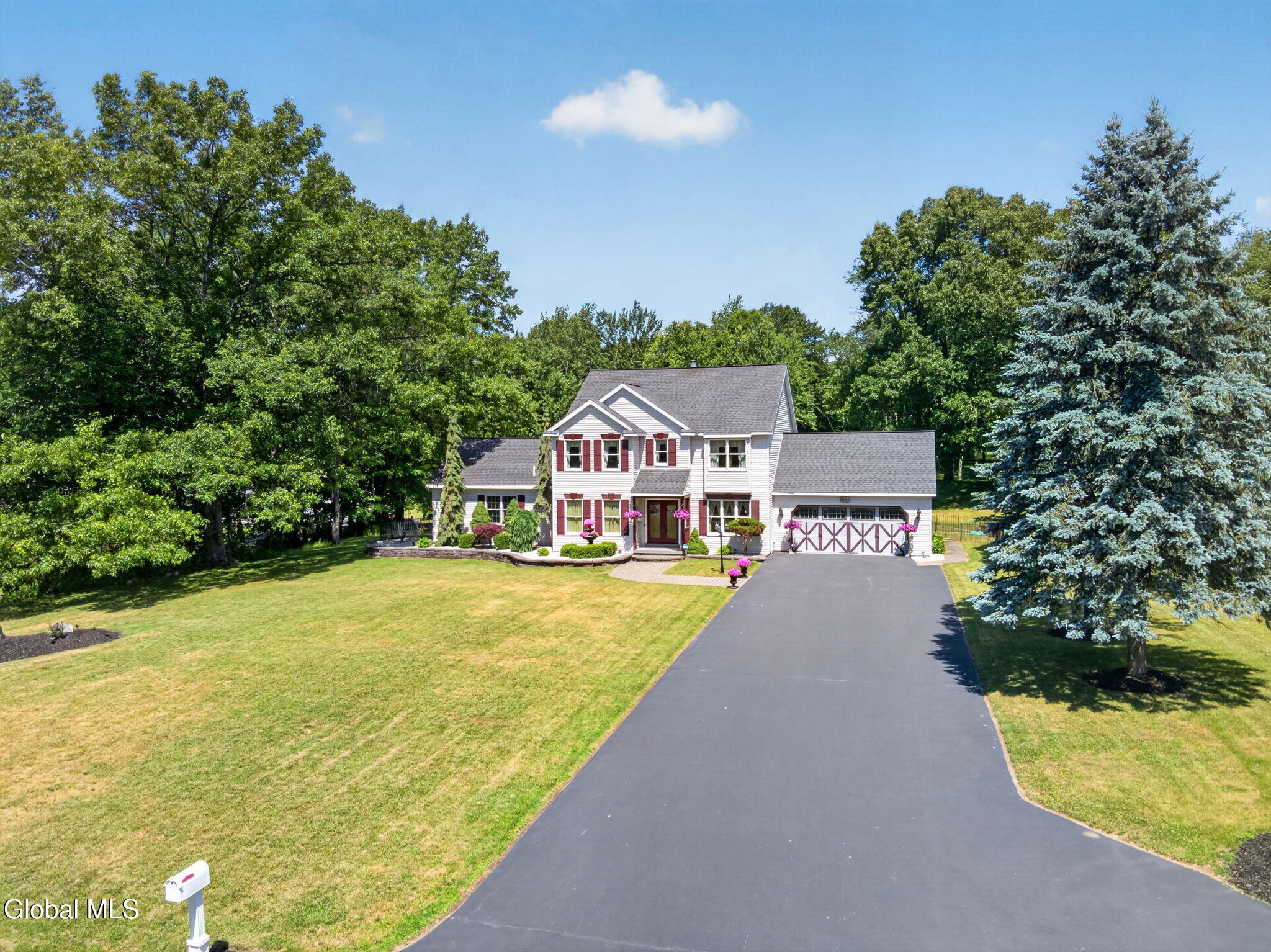 10 Victorian Drive Poestenkill NY 12140