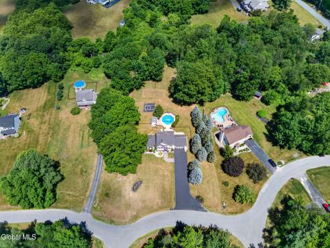 10 Victorian Drive Poestenkill NY 12140