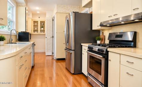 18 Fleetwood Avenue Albany NY 12208