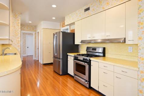 18 Fleetwood Avenue Albany NY 12208