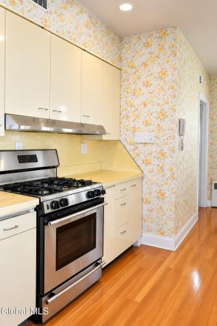 18 Fleetwood Avenue Albany NY 12208