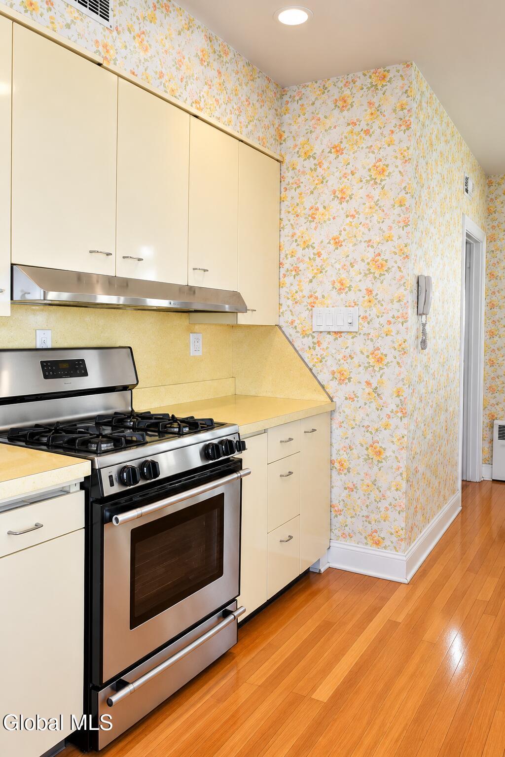 18 Fleetwood Avenue Albany NY 12208