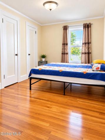 18 Fleetwood Avenue Albany NY 12208