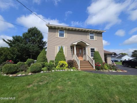 117 Clizbe Avenue Amsterdam NY 12010