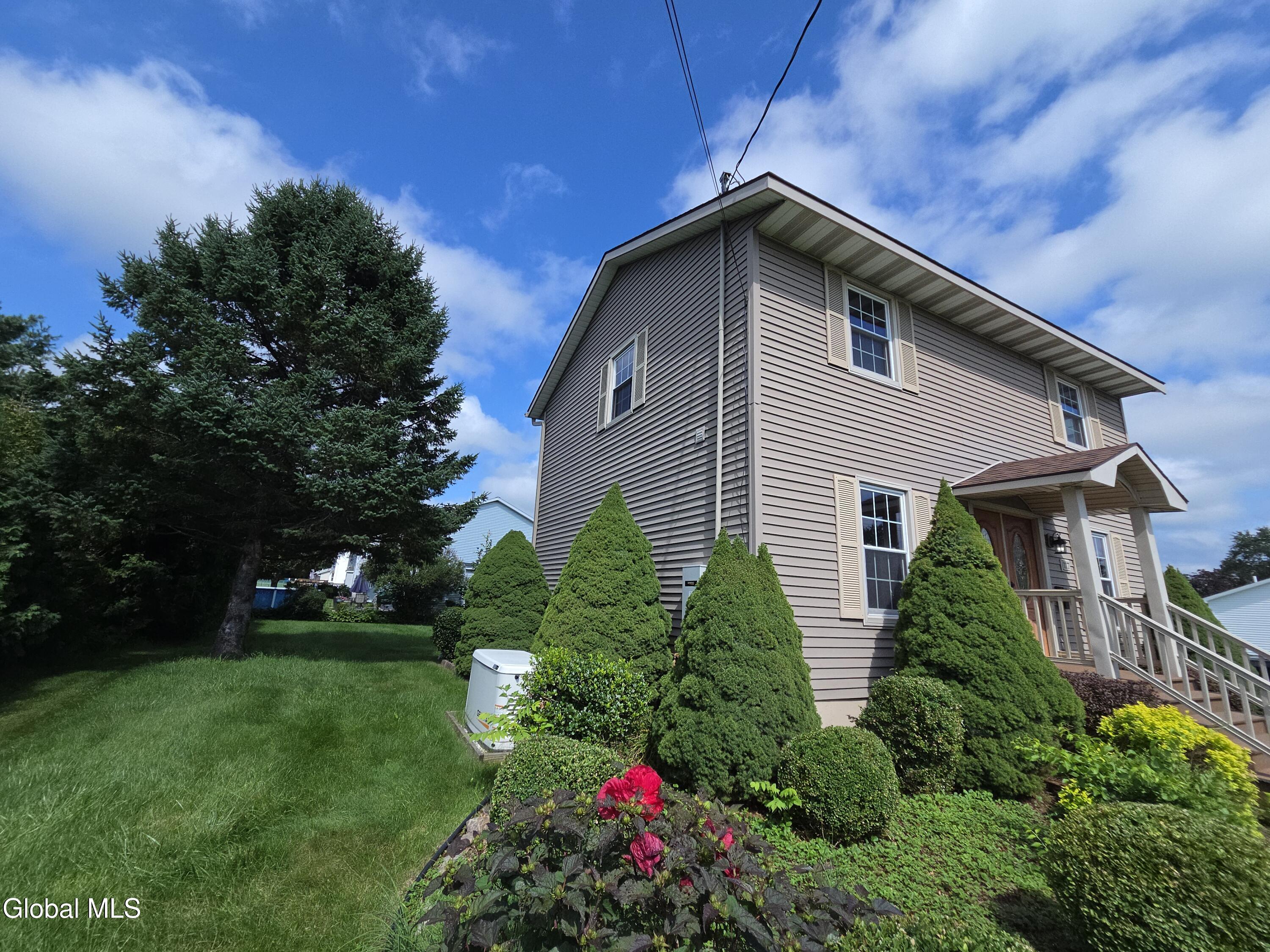 117 Clizbe Avenue Amsterdam NY 12010