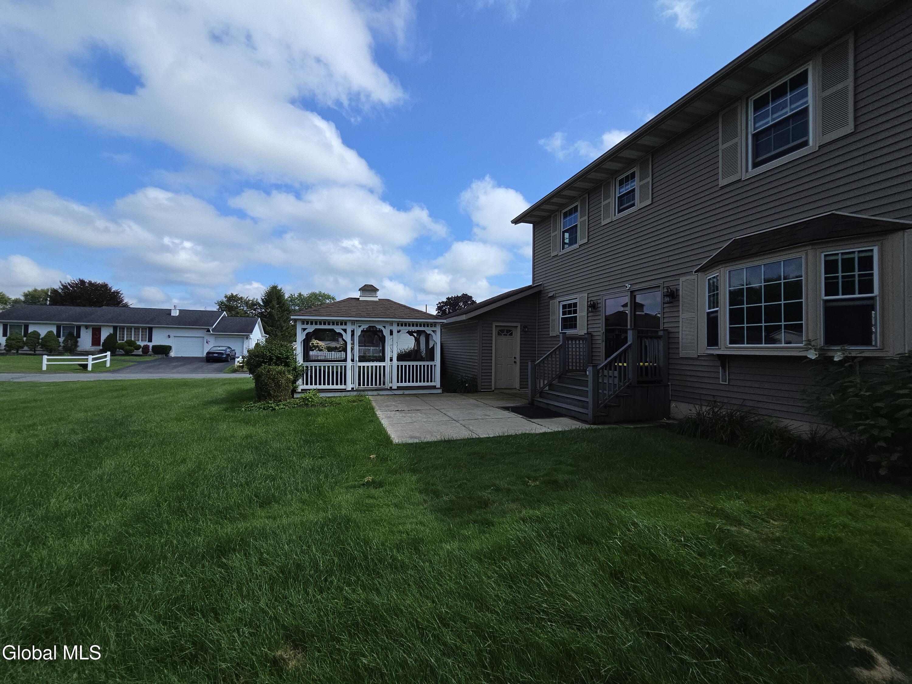 117 Clizbe Avenue Amsterdam NY 12010