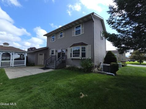 117 Clizbe Avenue Amsterdam NY 12010